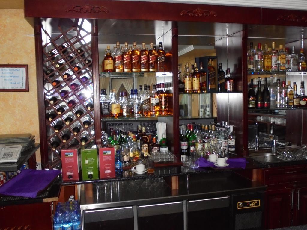 Aphrodite International Hotel Addis Ababa Dış mekan fotoğraf