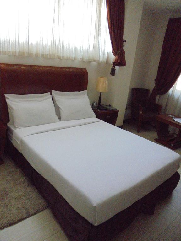 Aphrodite International Hotel Addis Ababa Dış mekan fotoğraf