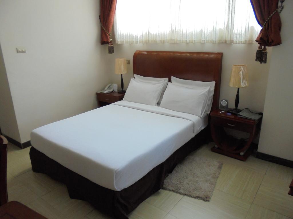 Aphrodite International Hotel Addis Ababa Oda fotoğraf
