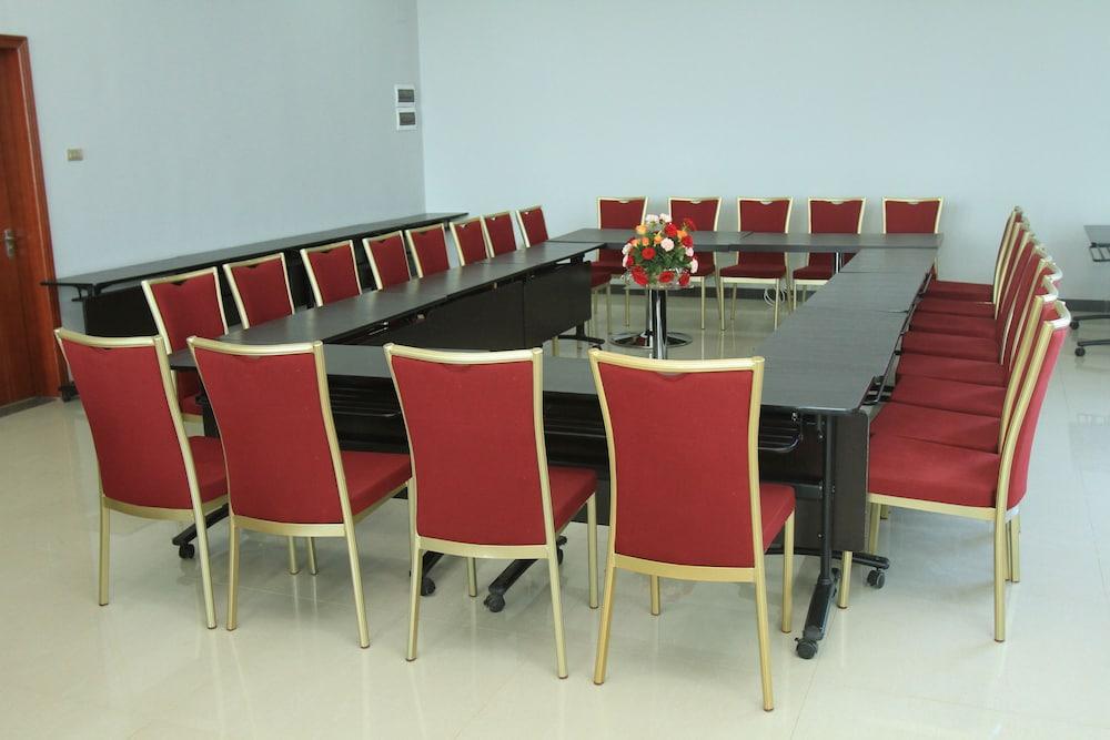 Aphrodite International Hotel Addis Ababa Dış mekan fotoğraf